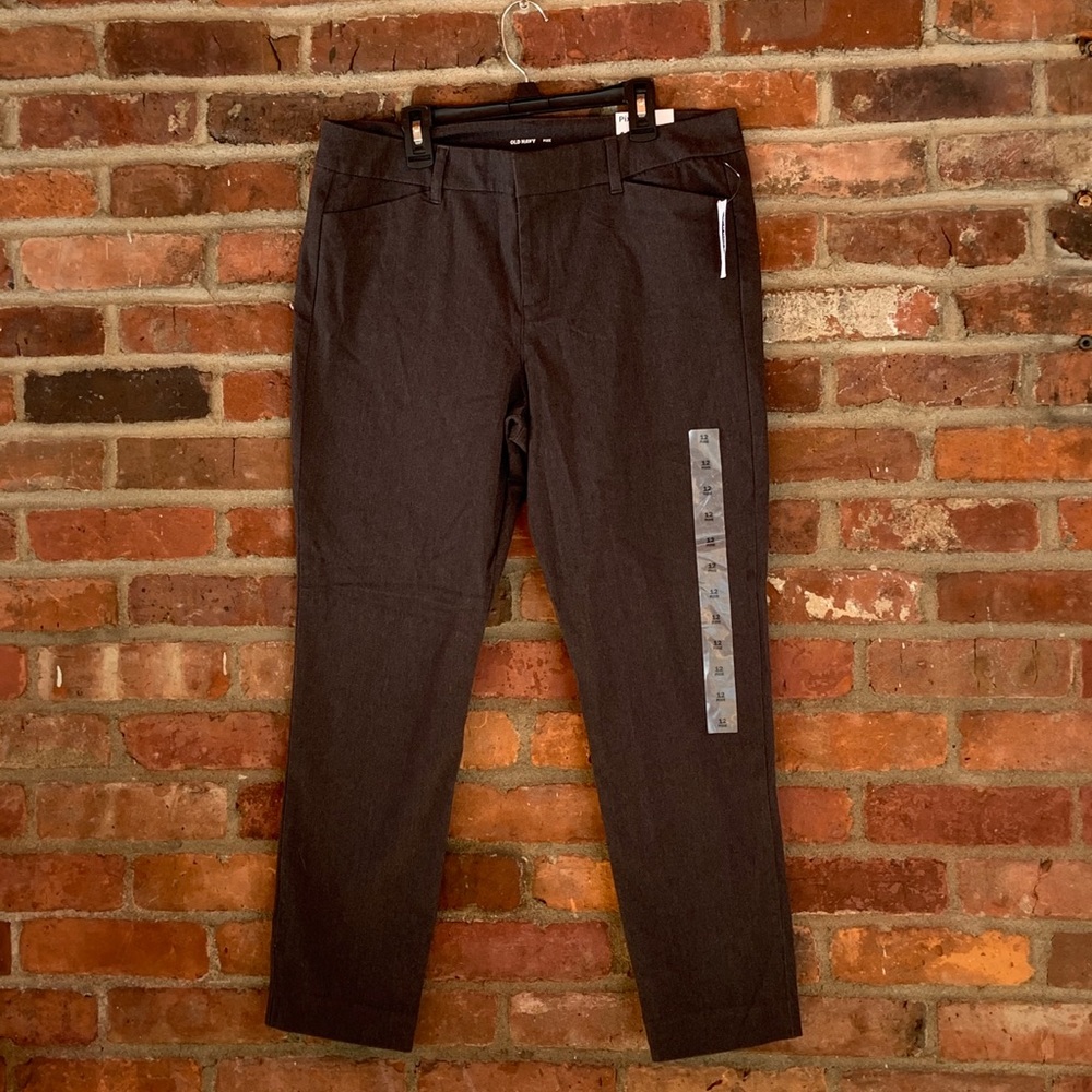 NWT women’s Old Navy pixie pants Size 12